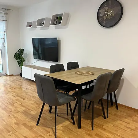 Апартаменты In *